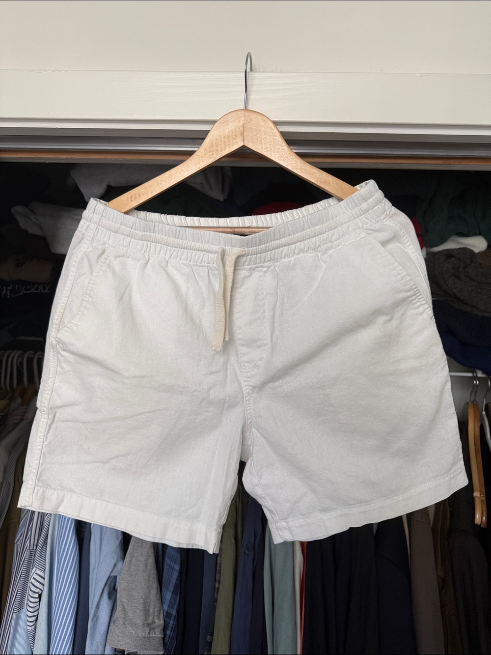 J. Crew Men's White Linen Cotton Elastic Drawstring Shorts